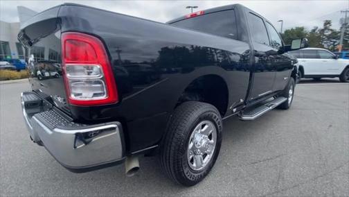 2022 RAM 2500 Big Horn Crew Cab 4x4 64' Box