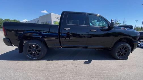 Diamond Black 2026 RAM 2500 Big Horn