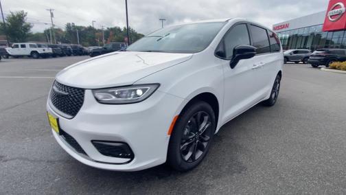 Bright White 2026 Chrysler Pacifica Select AWD