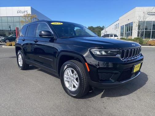 2023 Jeep Grand Cherokee Laredo 4x4