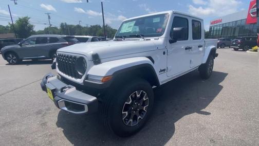 Bright White 2026 Jeep Gladiator Sport