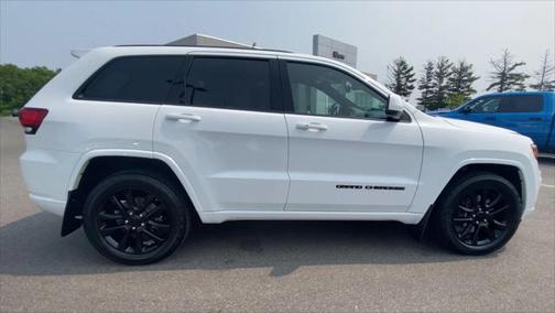 2021 Jeep Grand Cherokee Laredo X 4x4
