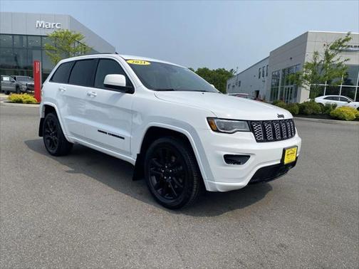 2021 Jeep Grand Cherokee Laredo X 4x4