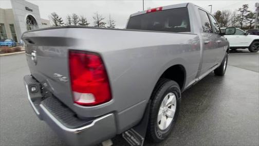 2021 RAM 1500 Classic SLT Crew Cab 4x4 64' Box