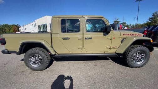 41 2027 Jeep Gladiator Mojave