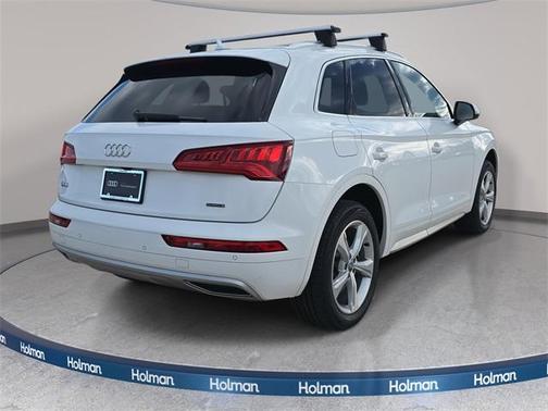 2020 Audi Q5 40 Premium Plus