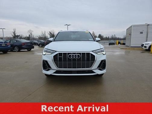 2025 Audi Q3 45 S line Premium