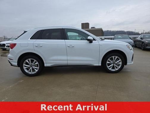 2025 Audi Q3 45 S line Premium