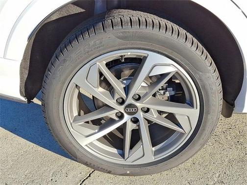 2025 Audi Q3 45 S line Premium