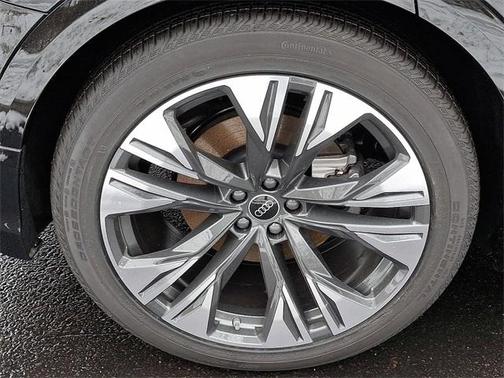 2026 Audi Q8 55 Premium