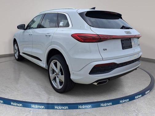 Glacier White 2026 Audi Q5 PLUS
