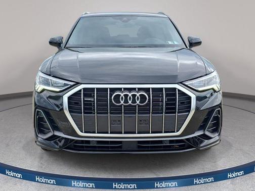 Mythos Black Metallic 2025 Audi Q3 45 S line Premium