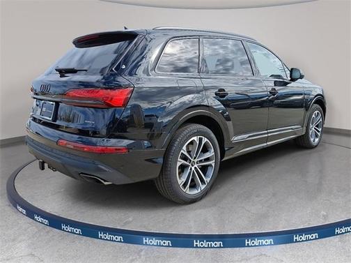 2026 Audi Q7 45 Premium