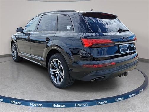 2026 Audi Q7 45 Premium