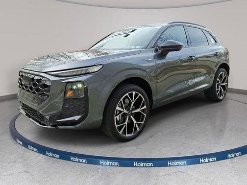 Daytona Gray Pearl 2026 Audi Q3 S line