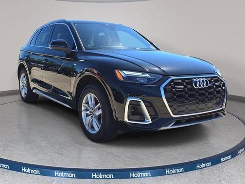 Mythos Black Metallic 2023 Audi Q5 45 S line quattro Premium