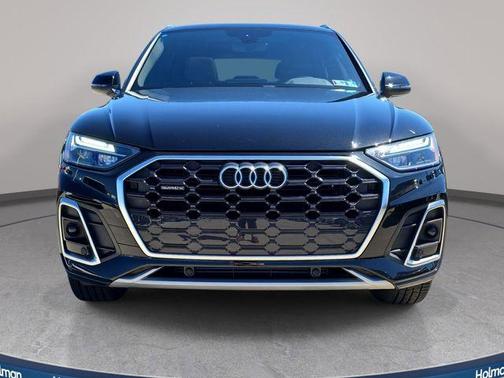 Mythos Black Metallic 2023 Audi Q5 45 S line quattro Premium