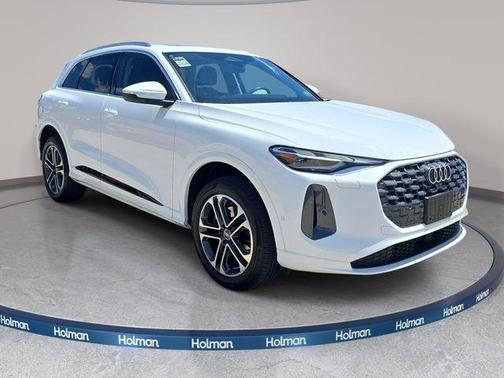 Arkona White 2025 Audi Q5 2.0T quattro Premium