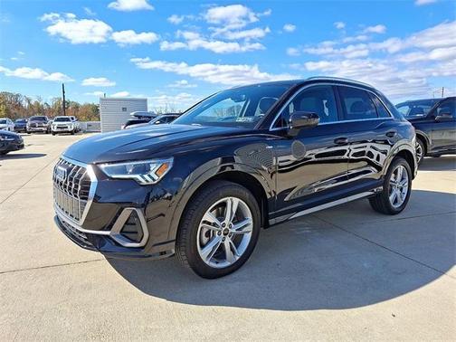 2024 Audi Q3 45 S line Premium