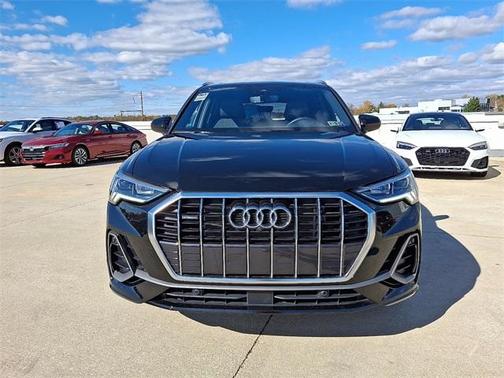 2024 Audi Q3 45 S line Premium