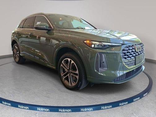 Green Metallic 2026 Audi Q5