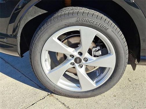 2025 Audi Q5 2.0T quattro Premium