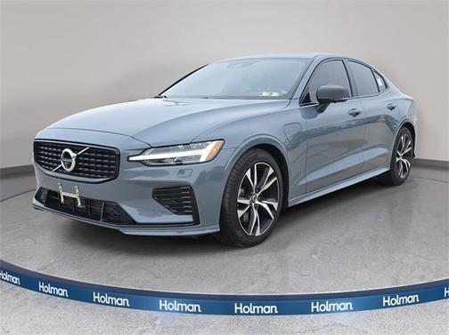 2022 Volvo S60 Recharge Plug-In Hybrid T8 R-Design