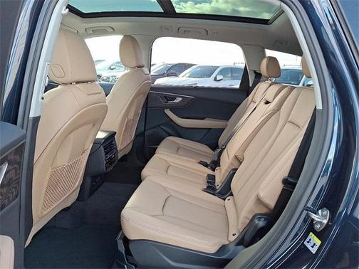 2026 Audi Q7 55 Premium Plus