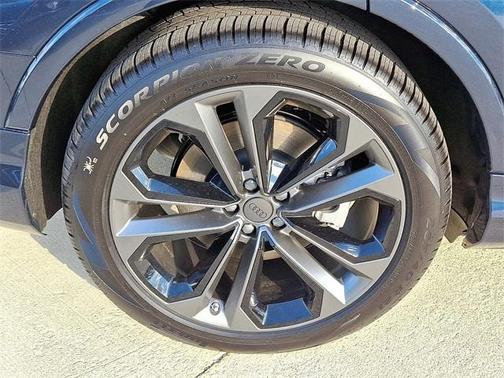 2026 Audi Q7 55 Premium Plus