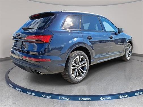 2026 Audi Q7 45 Premium