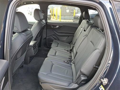 2026 Audi Q7 45 Premium