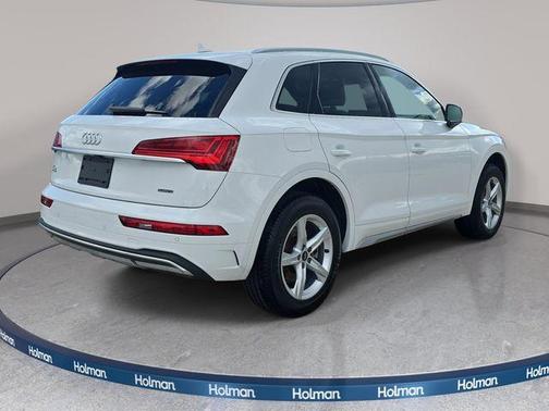 Arkona White 2024 Audi Q5 40 Premium