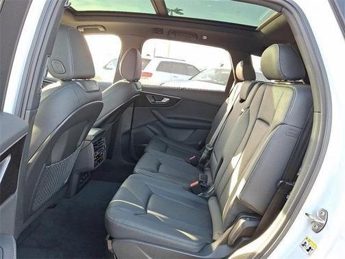 2026 Audi Q7 55 Premium Plus