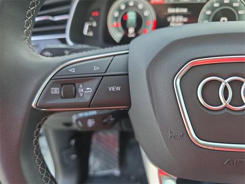 2025 Audi Q7 45 Premium