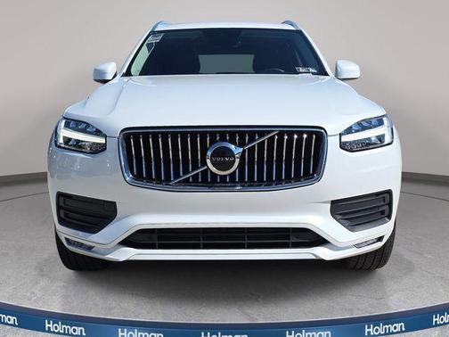 2020 Volvo XC90 T5 Momentum 7 Passenger