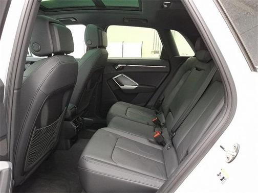 2025 Audi Q3 45 S line Premium