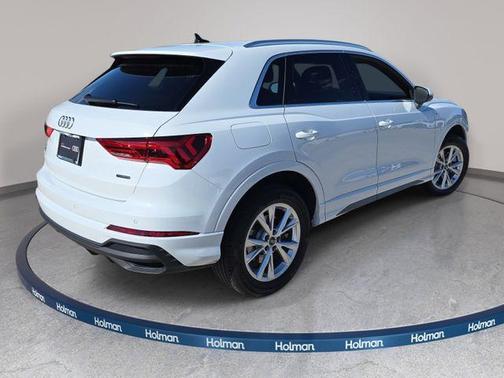 Glacier White Metallic 2025 Audi Q3 45 S line Premium