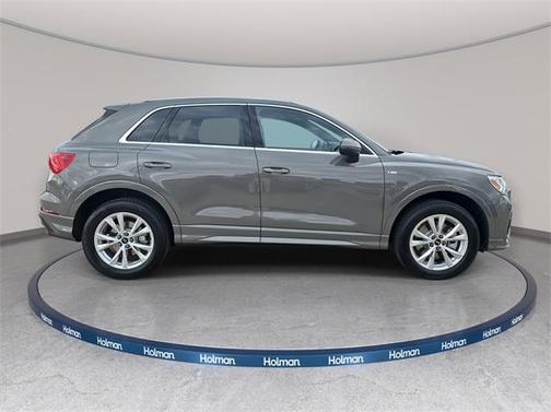 2024 Audi Q3 45 S line Premium