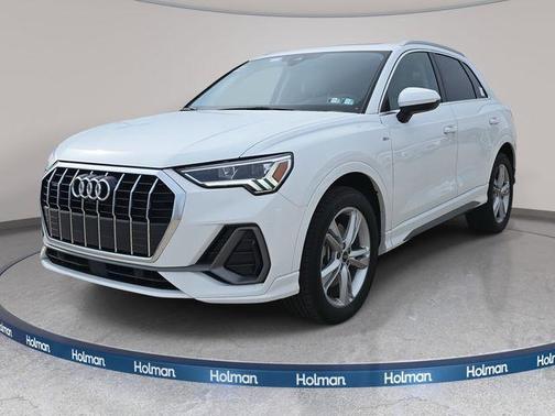 2022 Audi Q3 45 S line Premium