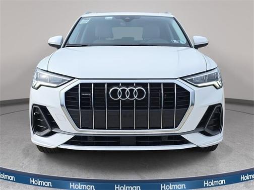2022 Audi Q3 45 S line Premium