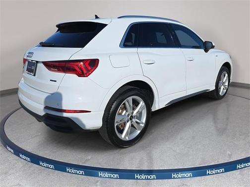 2024 Audi Q3 45 S line Premium