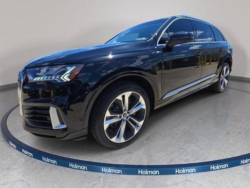 Mythos Black Metallic 2023 Audi Q7 55 Premium Plus
