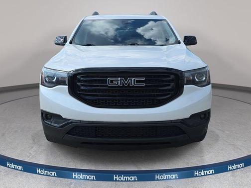White Frost Tri-Coat 2019 GMC Acadia SLT-1