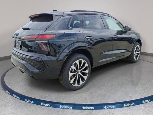 Black Metallic 2026 Audi Q3 S line