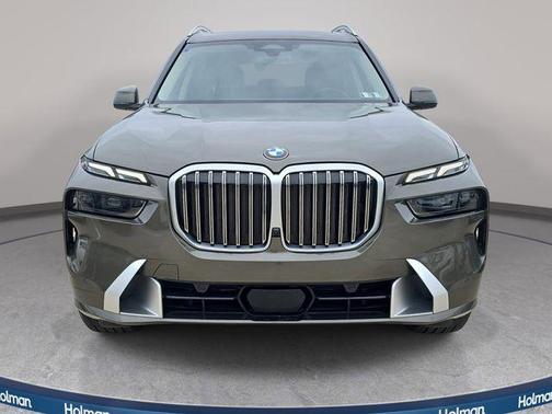 Green Metallic 2025 BMW X7 xDrive40i