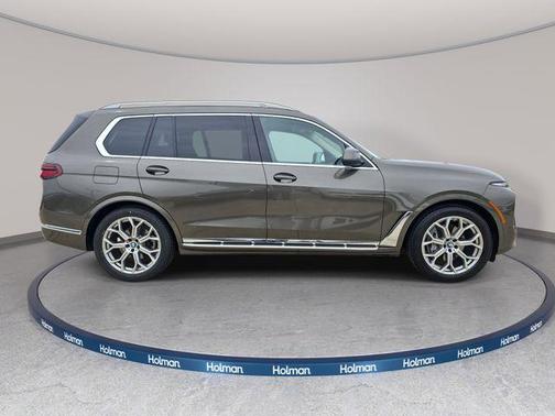 Green Metallic 2025 BMW X7 xDrive40i