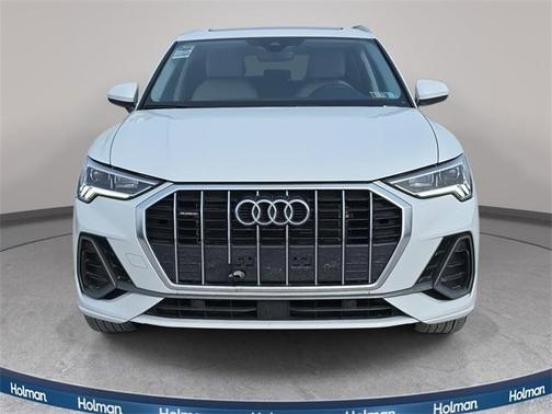 2023 Audi Q3 45 S line Premium