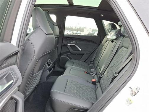 2025 Audi SQ5 3.0T quattro Premium