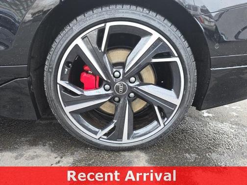 2025 Audi S6 e-tron Premium