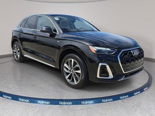 Mythos Black Metallic 2023 Audi Q5 45 S line quattro Premium